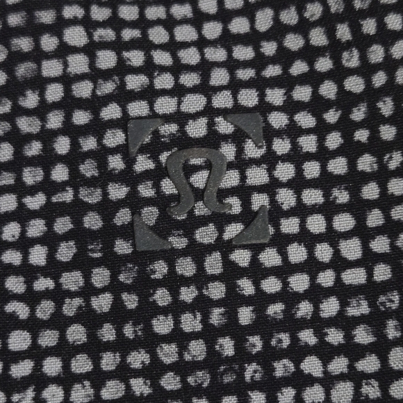 Lululemon Pace Breaker 9" Black White Shorts Size L - Picture 8 of 13